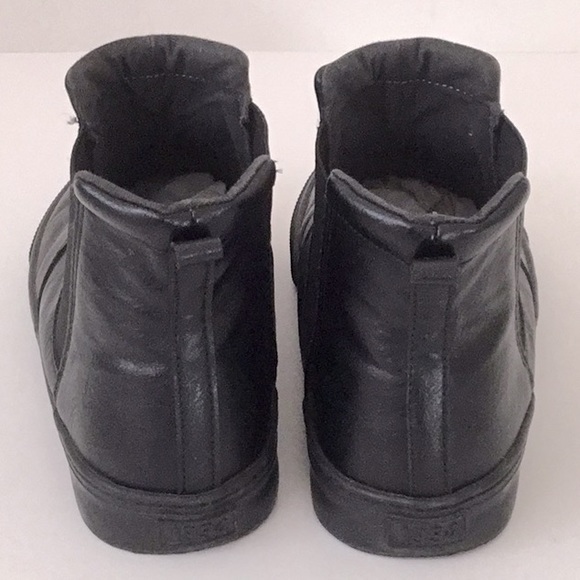 Old Navy Black Jack Chelsea Hight Boy’s Ankle Boots. Casual, Everyday, Winter. - Picture 3 of 6